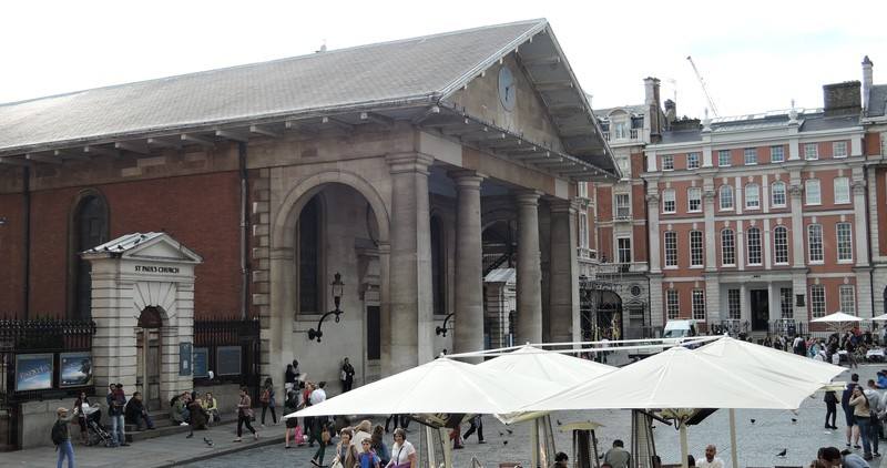 Stanfords Horse Drawn Omnibus - Covent Garden Stanfords Horse Drawn Omnibus - Covent Garden