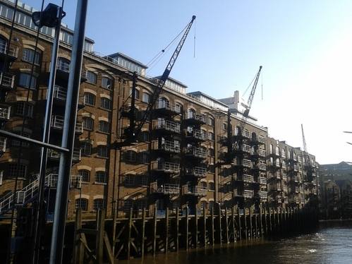 Rotherhithe to Tower Bridge - St Saviours Dock Rotherhithe to Tower Bridge - St Saviours Dock