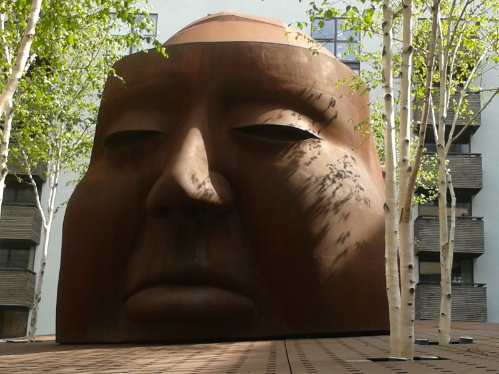 Alfred Hitchcock - Site of Gainsborough Studios Alfred Hitchcock - Site of Gainsborough Studios