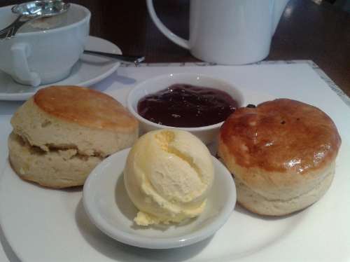 Scones at Fortnum and Masons Scones at Fortnum and Masons