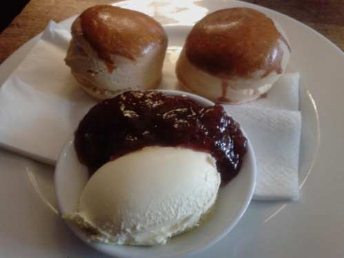 Scones at The English Restaurant Scones at The English Restaurant