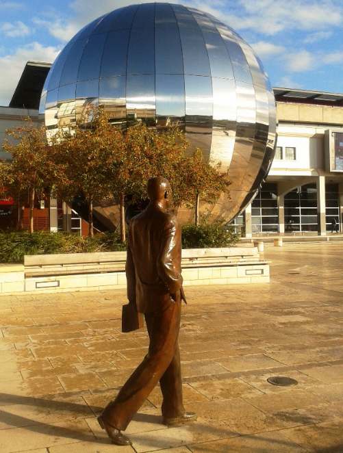 cary grant comes home festival bristol - millennium square (2) cary grant comes home festival bristol - millennium square (2)