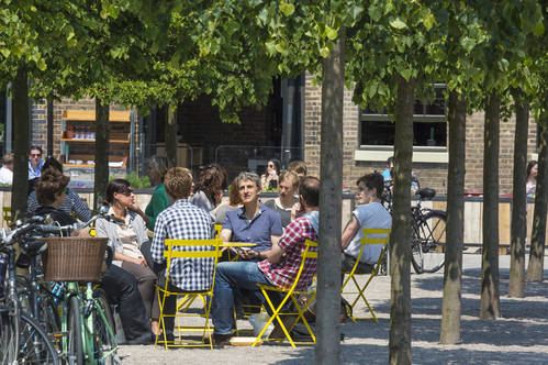 Kings Cross - Granary Square Kings Cross - Granary Square